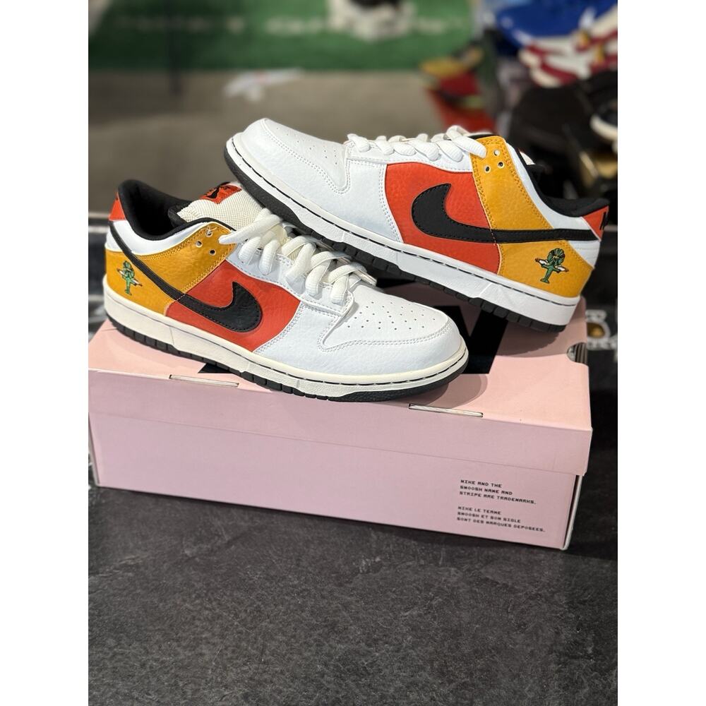 Size 9 - Nike Dunk Pro SB Low Raygun 2005